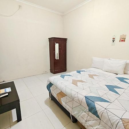 Homey Guesthouse Near Sby Zoo Syariah Surabaya Exterior foto