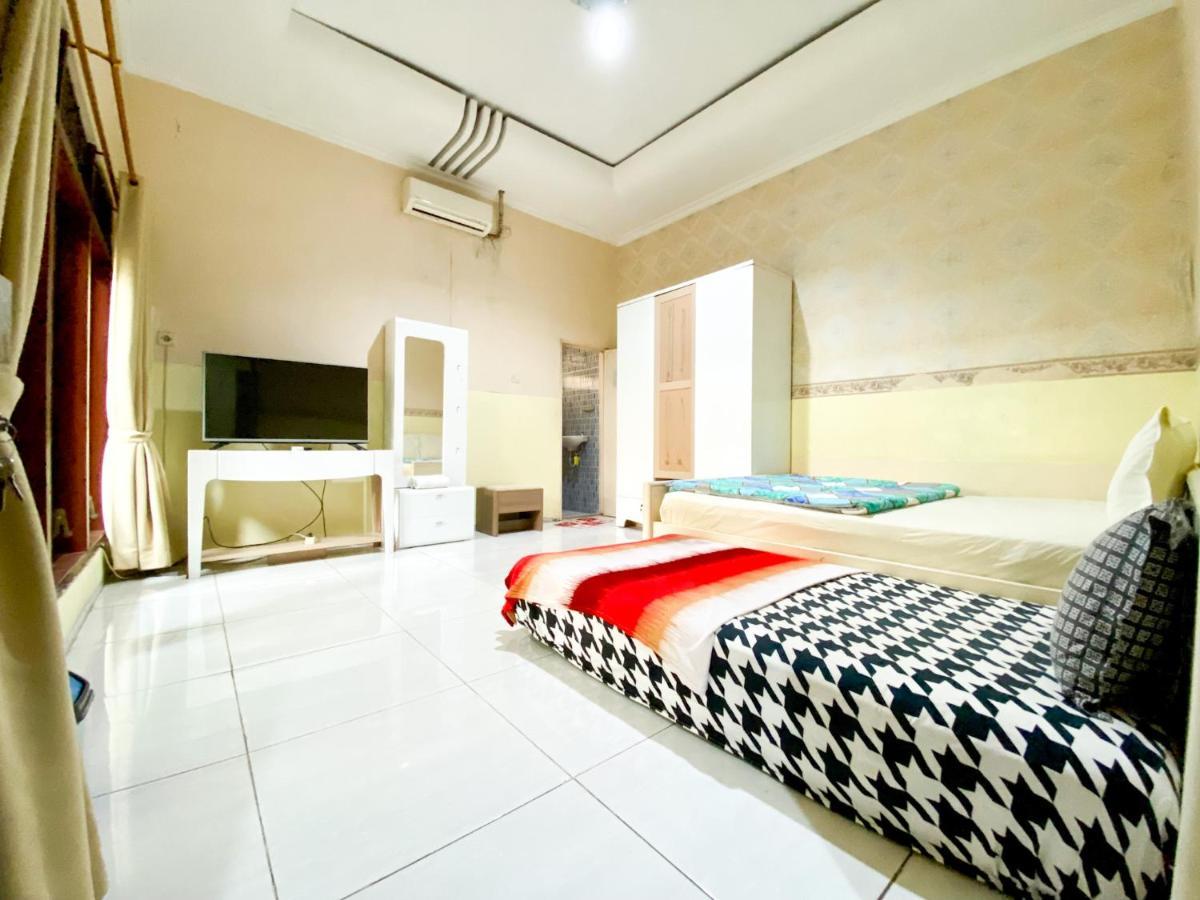 Homey Guesthouse Near Sby Zoo Syariah Surabaya Exterior foto