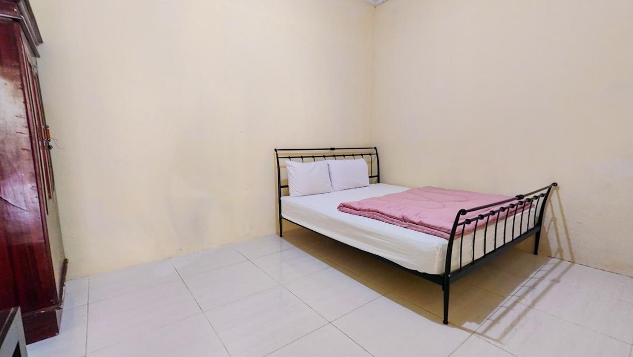 Homey Guesthouse Near Sby Zoo Syariah Surabaya Exterior foto
