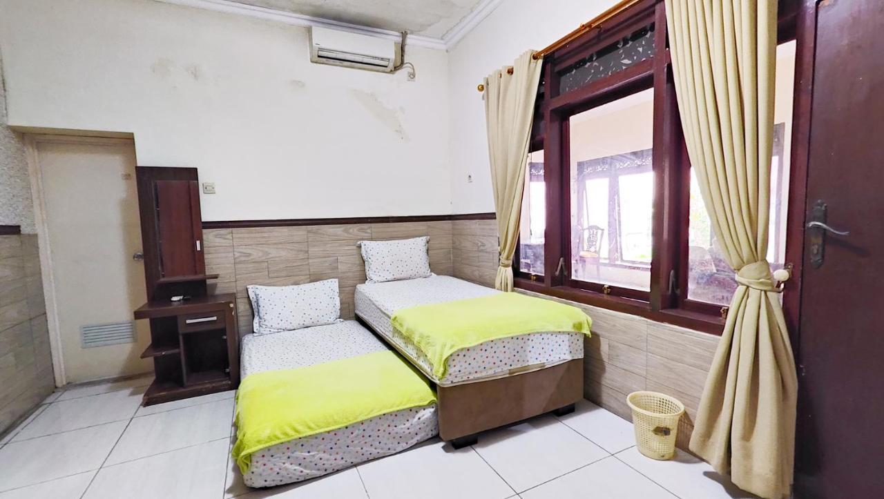 Homey Guesthouse Near Sby Zoo Syariah Surabaya Exterior foto