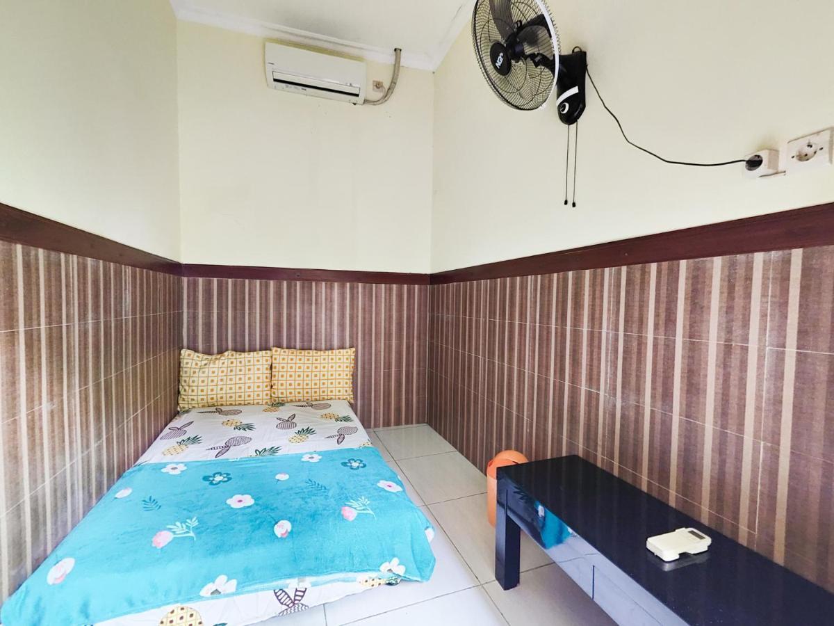 Homey Guesthouse Near Sby Zoo Syariah Surabaya Exterior foto
