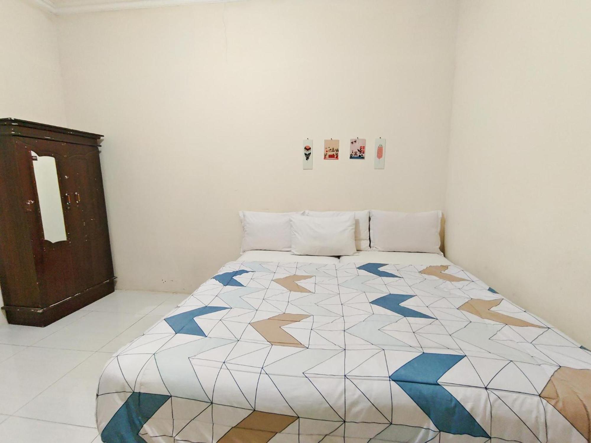 Homey Guesthouse Near Sby Zoo Syariah Surabaya Exterior foto